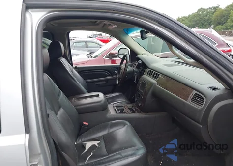 2011 GMC Yukon Xl 1500 Denali from USA, damaged, VIN 1GKS2MEF5BR186743